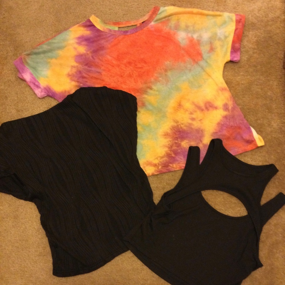 Tye-Dye and 3 Black Tops